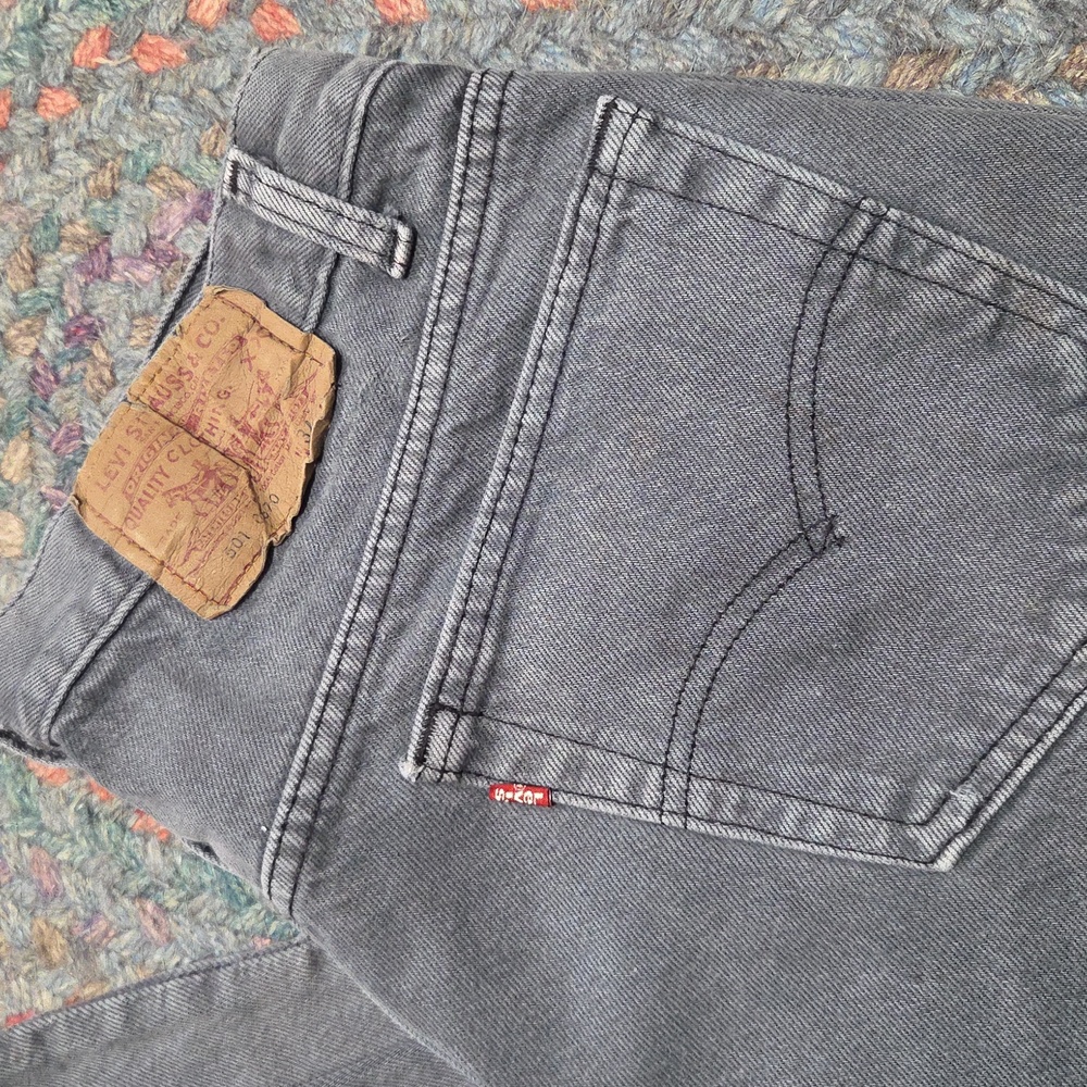 Men's Vintage 80s 501 Levi's Jeans 34x34 Gray Denim - Picture 2 of 9